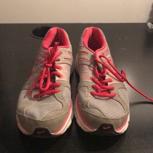Grey and pink nike anodyne ds shoes